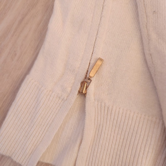 Banana Republic Cream Knit Sweater w/ Gold Zippers - Picture 2 of 5